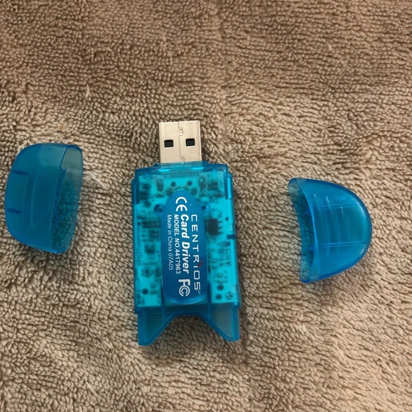 Tech Accessories *specific items* click this ad - Picture 3 of 16